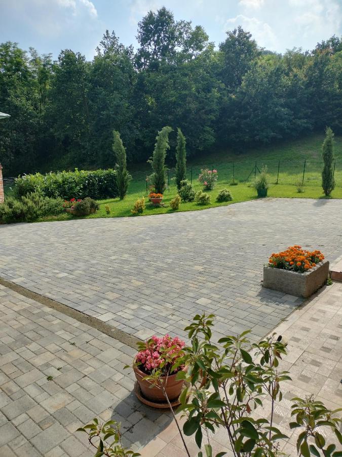 Casa Relax Immersa Nel Verde Della Natura Casalborgone Exterior foto