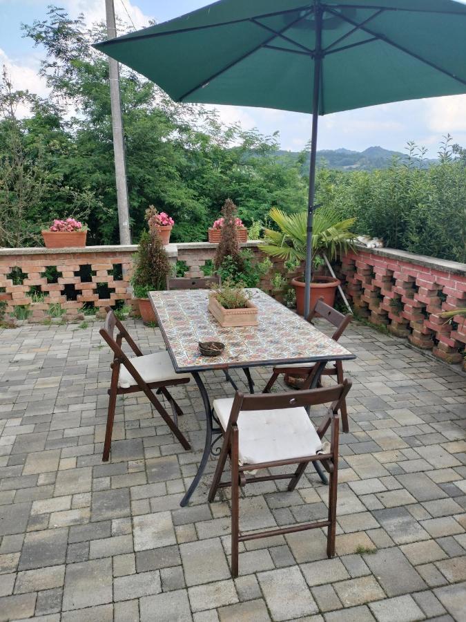Casa Relax Immersa Nel Verde Della Natura Casalborgone Exterior foto