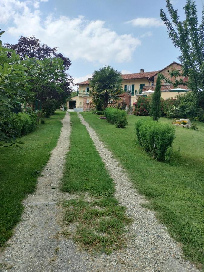 Casa Relax Immersa Nel Verde Della Natura Casalborgone Exterior foto