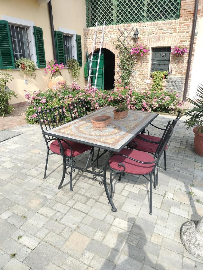 Casa Relax Immersa Nel Verde Della Natura Casalborgone Exterior foto