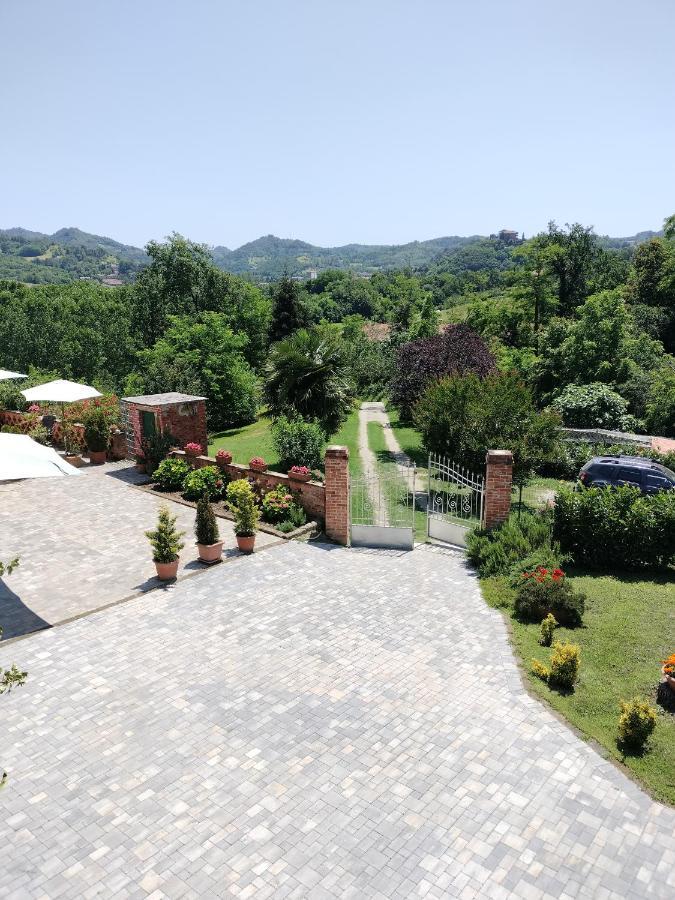 Casa Relax Immersa Nel Verde Della Natura Casalborgone Exterior foto