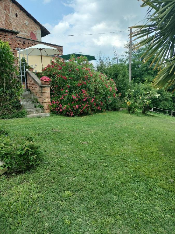 Casa Relax Immersa Nel Verde Della Natura Casalborgone Exterior foto