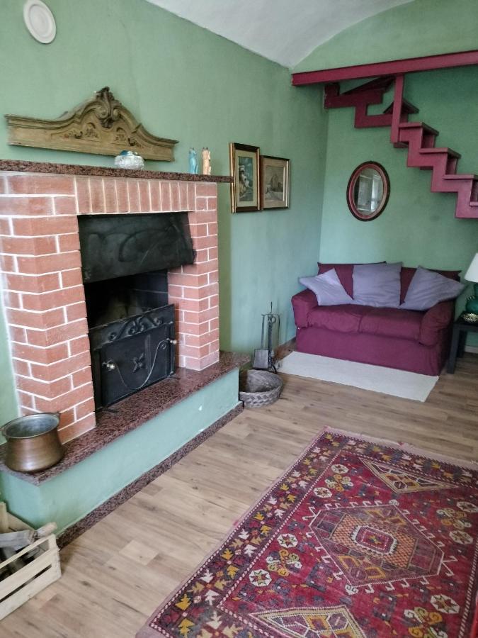 Casa Relax Immersa Nel Verde Della Natura Casalborgone Exterior foto